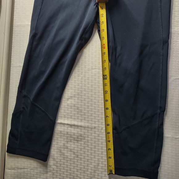 Lululemon Pace Rival Crop 22" in True Navy Full-On Luxtreme fabric. - Picture 2 of 6